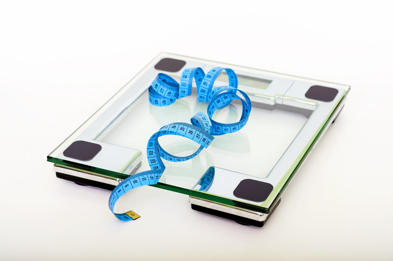 Stałe kontrolowanie wagi jako jeden z elementów zdrowego stylu życia